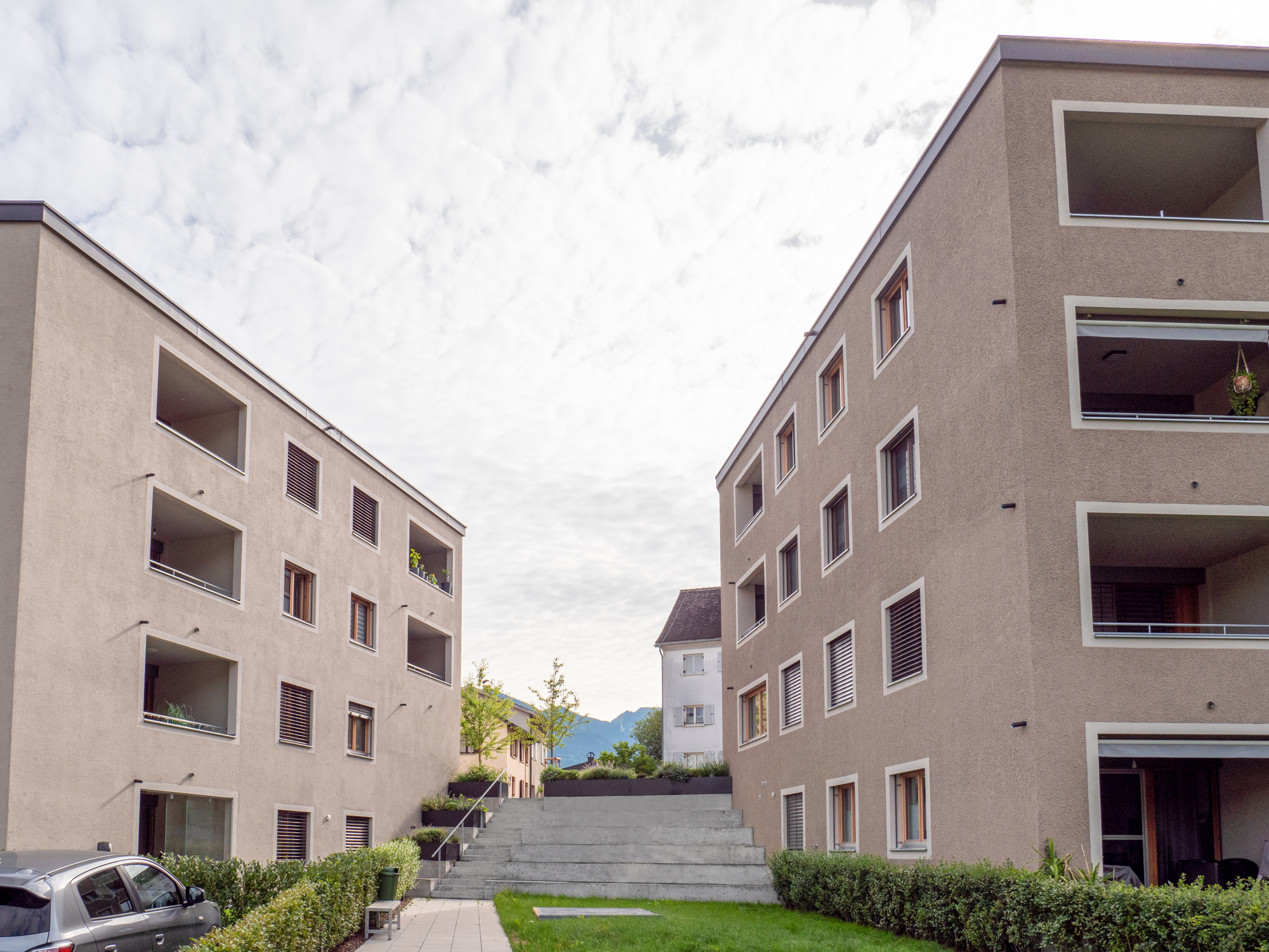 Wohn- und Geschäftshaus Hauptmann-Frick-Straße  Bild1