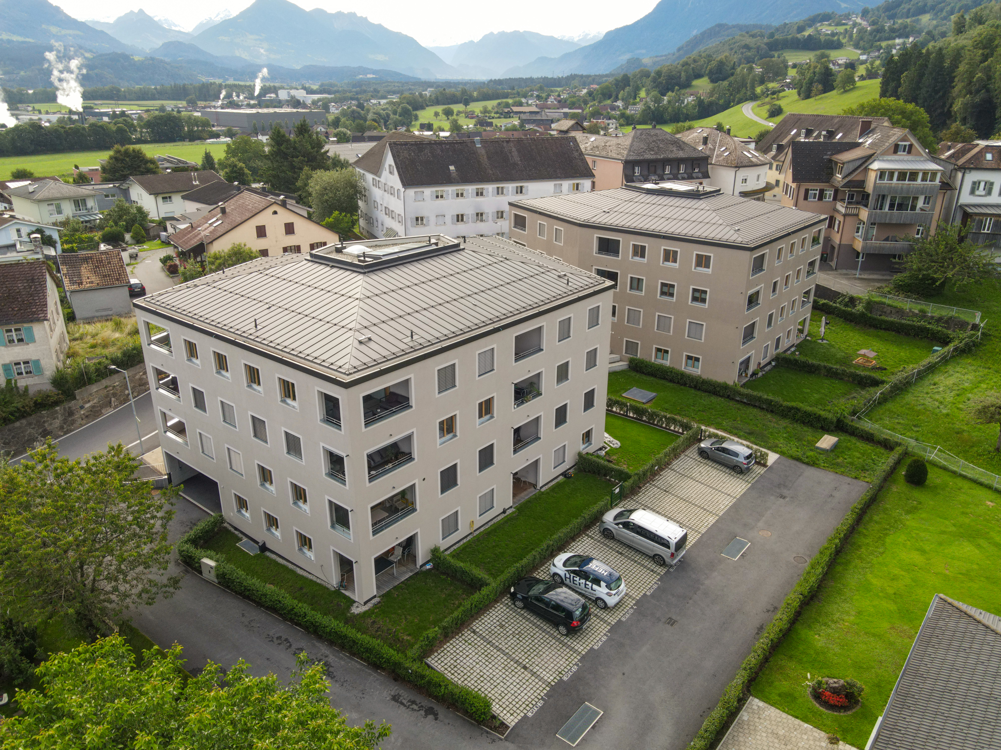 Wohn- und Geschäftshaus Hauptmann-Frick-Straße Titelbild